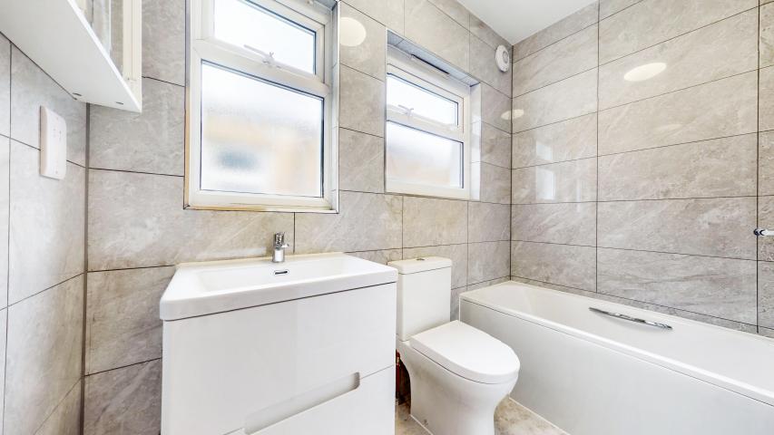 Modern Apartment Salisbury Road, Barnet